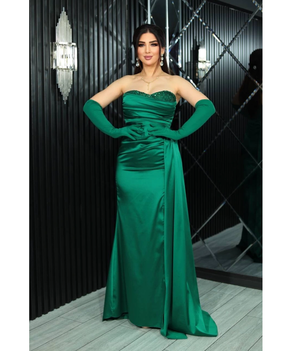 Saten Tasarım Straplez Dekolteli Yırtmaçlı Uzun Elbise Abiye