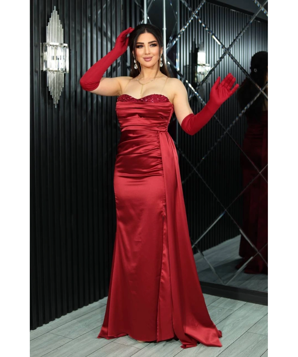 Saten Tasarım Straplez Dekolteli Yırtmaçlı Uzun Elbise Abiye