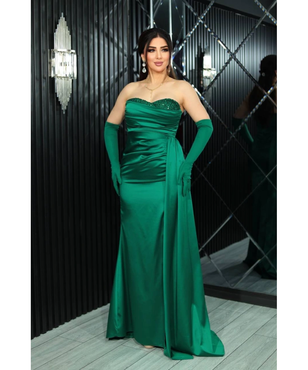 Saten Tasarım Straplez Dekolteli Yırtmaçlı Uzun Elbise Abiye