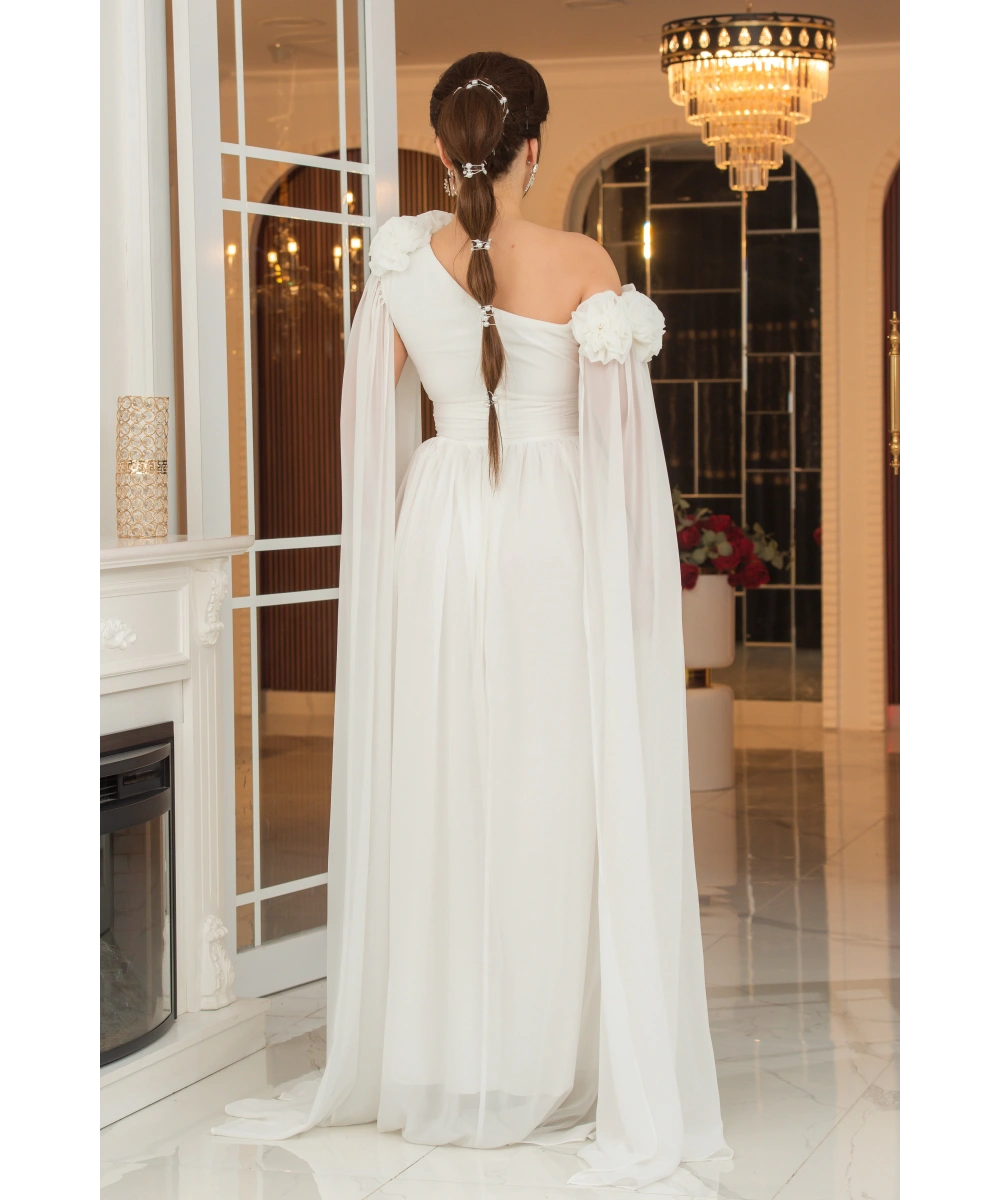 Şifon Tasarım Gül Aksesuarlı Kolları Pelerinli Uzun Elbise Abiye