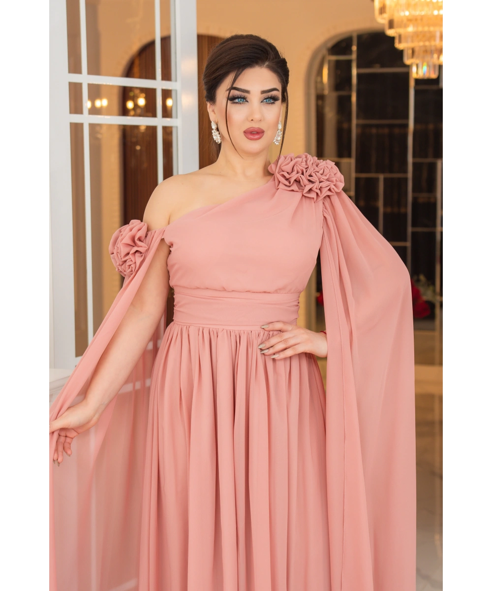 Şifon Tasarım Gül Aksesuarlı Kolları Pelerinli Uzun Elbise Abiye