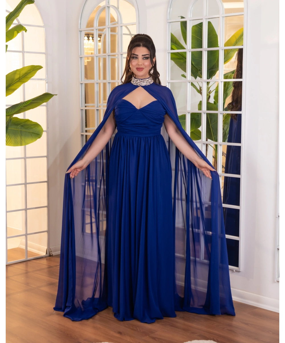 Taş İşlemeli Yaka Detaylı Şifon Pelerinli Uzun Abiye Elbise