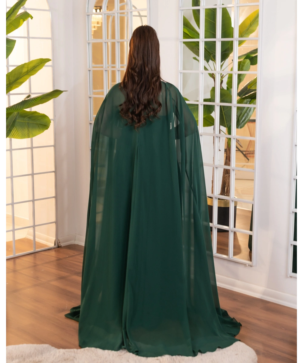 Taş İşlemeli Yaka Detaylı Şifon Pelerinli Uzun Abiye Elbise