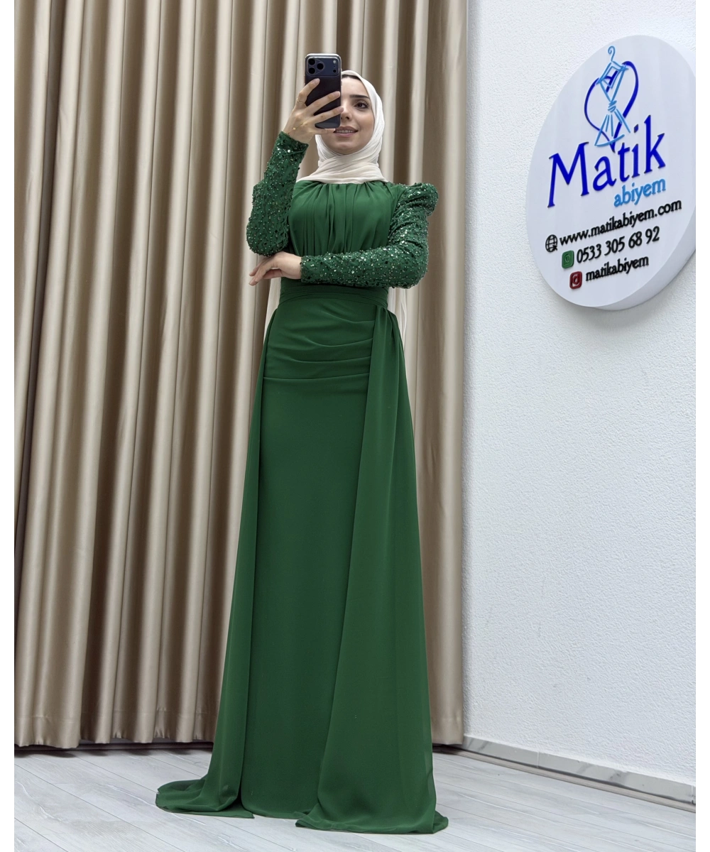 Uzun Kollu Drapeli Detaylı Şifon Abiye Elbise