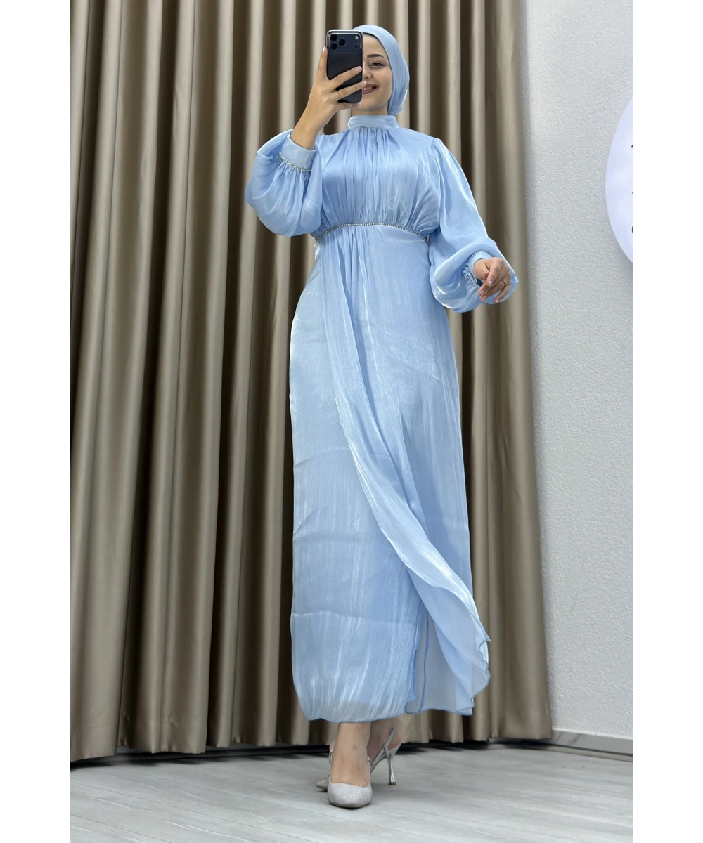 Yüksek Yaka, Bel Taş Detaylı, Uzun Kollu, Dökümlü Şifon Uzun Abiye Elbise