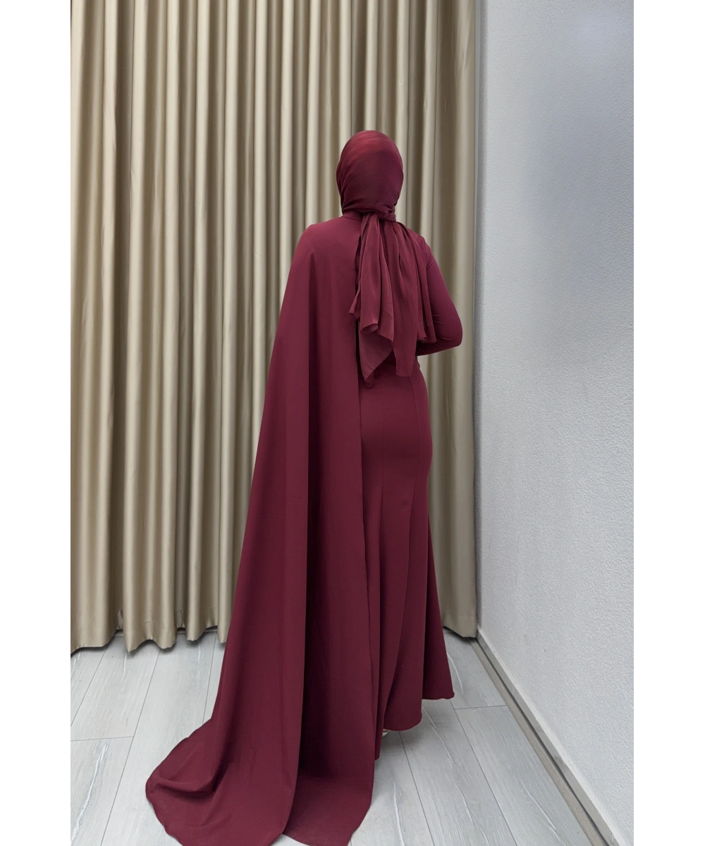 Zarif Drapeli Çiçek Detaylı Tesettür Abiye – Kuyruklu Modern Özel Gün Elbisesi