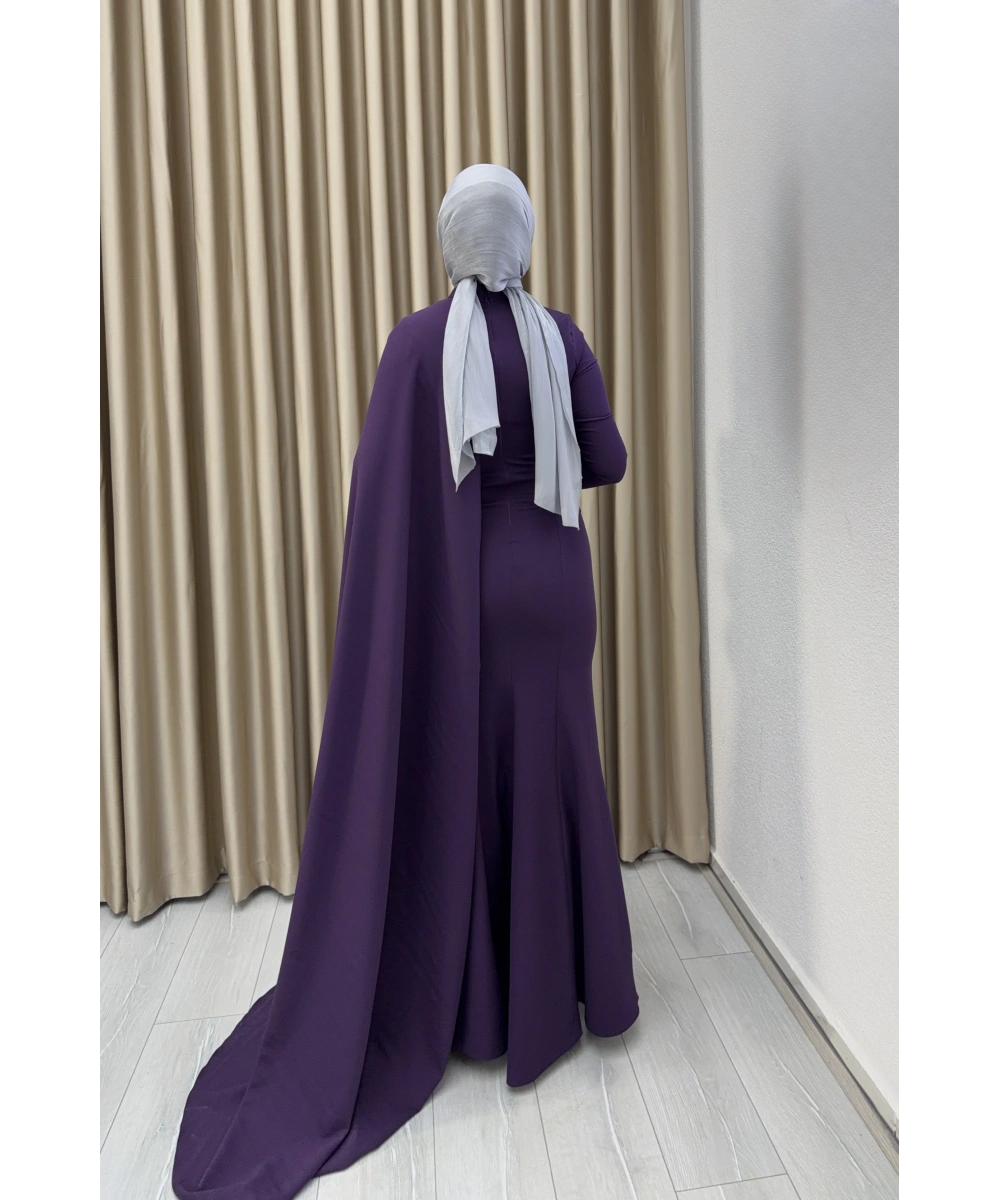 Zarif Drapeli Çiçek Detaylı Tesettür Abiye – Kuyruklu Modern Özel Gün Elbisesi