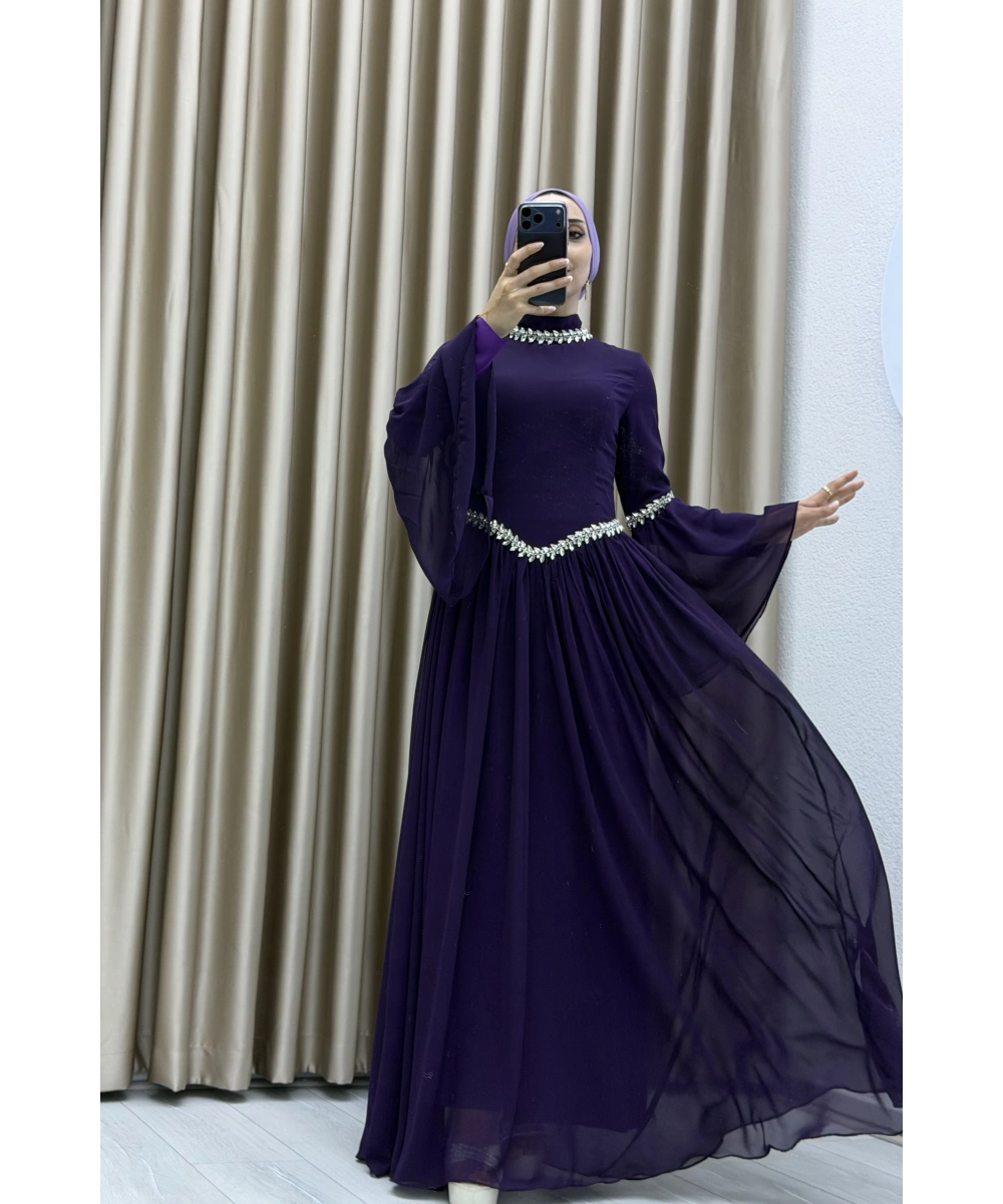 Zarif Taş İşlemeli, Şifon Detaylı, Bel Vurgulu, Volan Kollu, Özel Gün ve Davetlere Uygun Tesettür Abiye Elbise