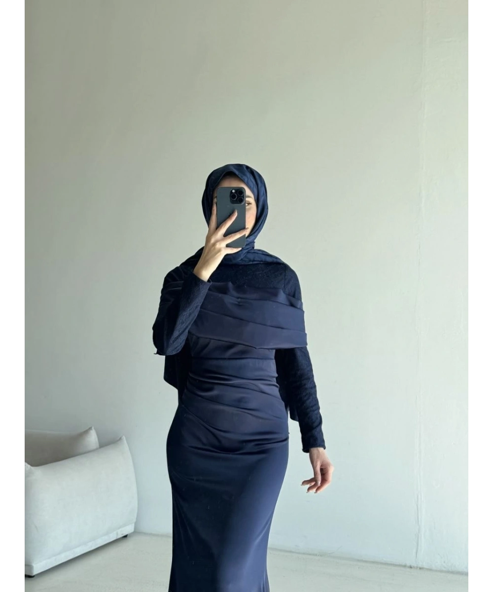 Zoya Elbise