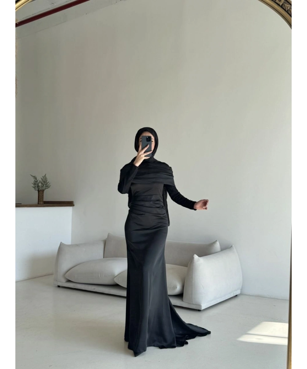 Zoya Elbise