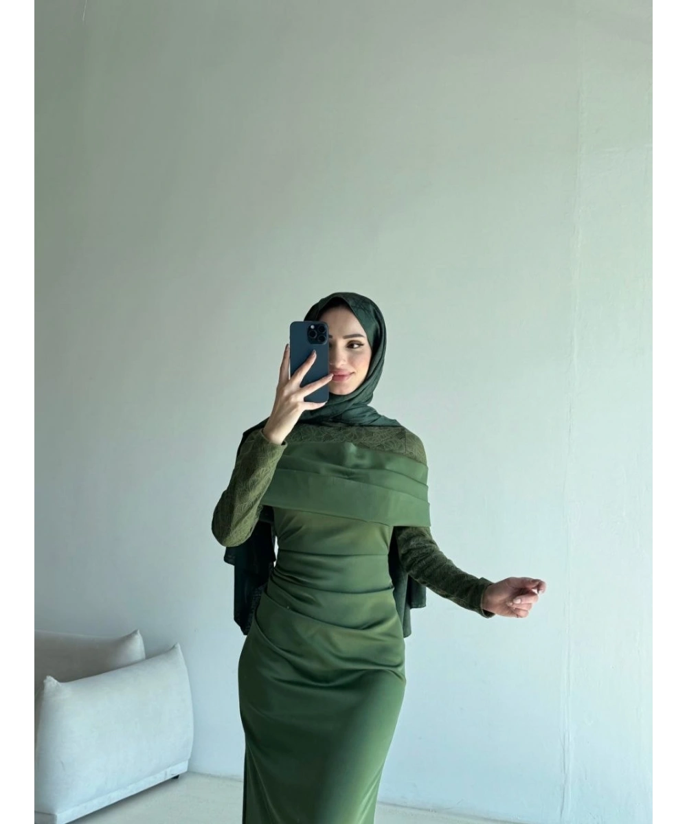 Zoya Elbise