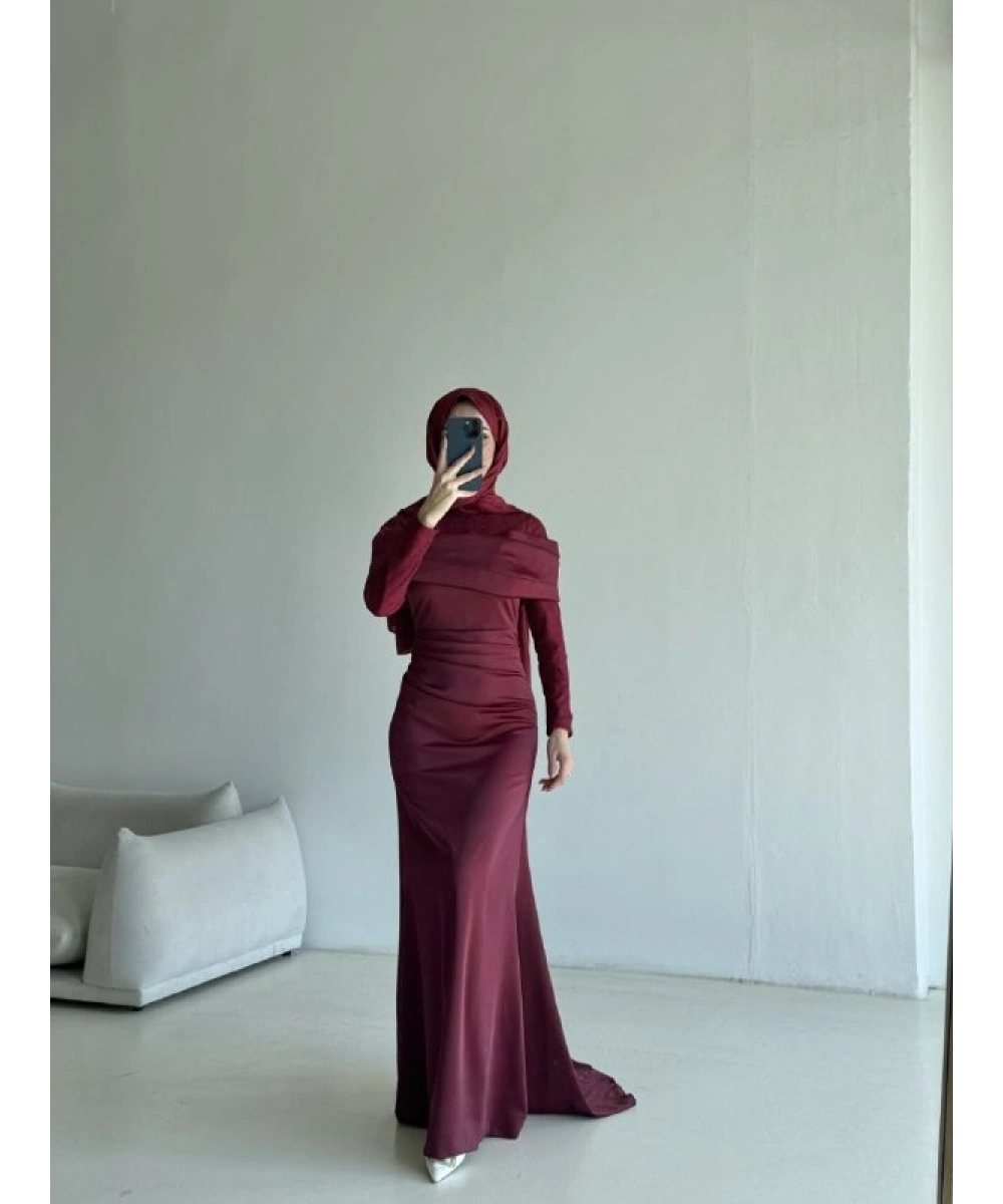 Zoya Elbise