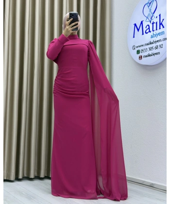 Drapeli Detaylı Dökümlü Uzun Elbise