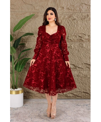 Esnek Tül Üzerine Flok Baskılı Astarı İnce Saten Kalp Dekolteli Midi Elbise Abiye