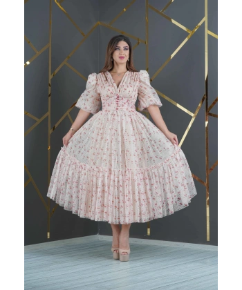 Esnek Tül Üzerine Puantiyeli Kiraz Desenli Flok Baskılı Dekolteli Diz Altı Abiye
