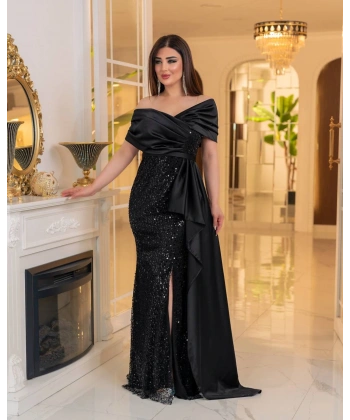 İncili Payet Saten Tasarım Yırtmaçlı Kolsuz Pelerinli Elbise Abiye