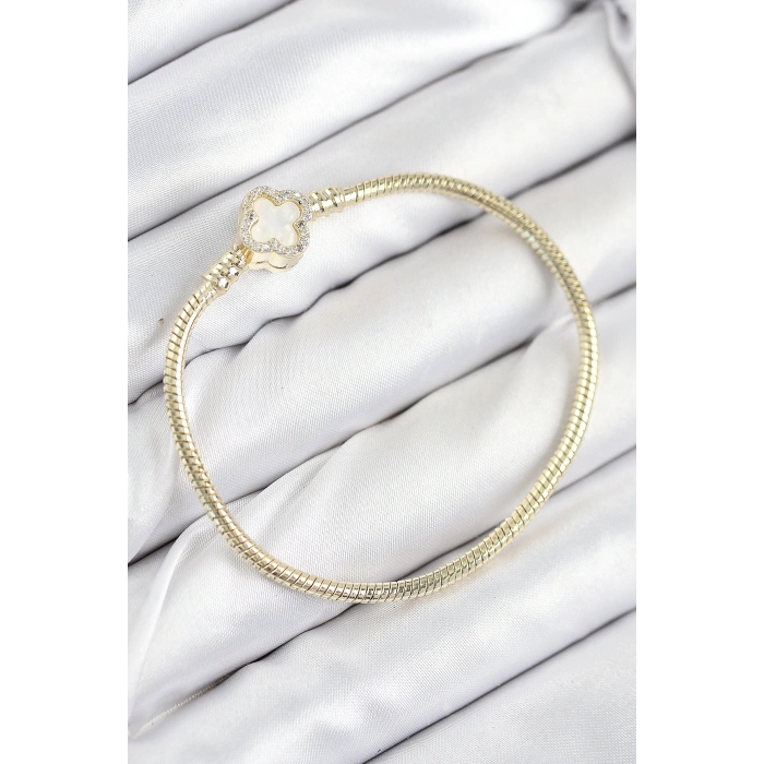 Tegan Pirinç Charm Zirkon Taşlı Yonca Model Gold Renk Kadın Bileklik TG27BB7806