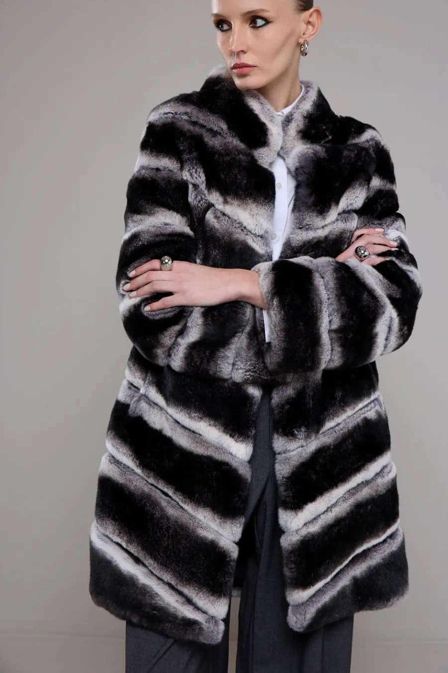 SİYAH-BEYAZ REX KÜRK