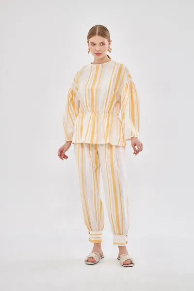 BELİ LASTİKLİ SARI ÇİZGİLİ PANTOLON