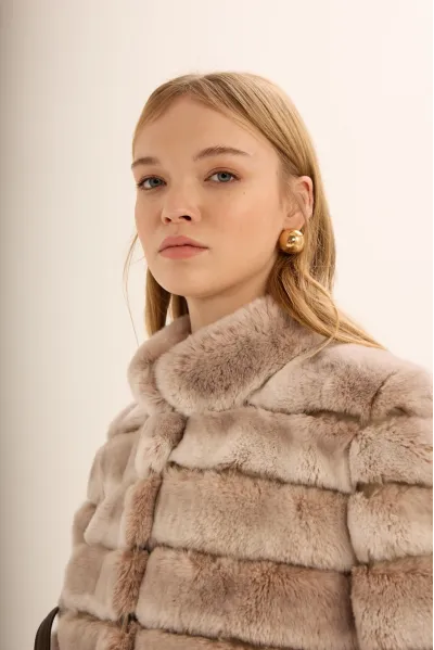 CHINCHILLA KÜRK MONT BEJ