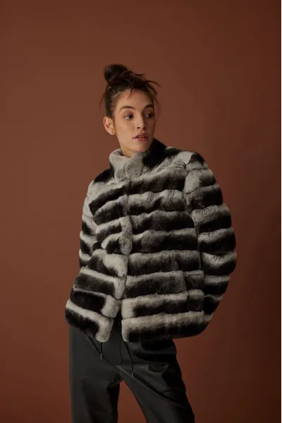 CHINCHILLA DESENLİ KISA SİYAH-BEYAZ REX KÜRK