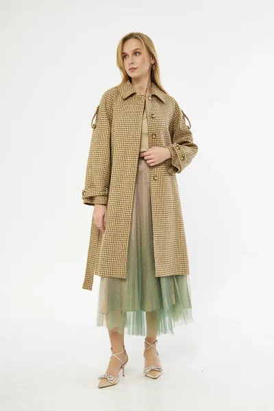 APOLETLİ KARELİ BEJ KADIN KABAN