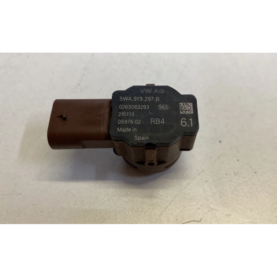 PARK SENSÖRÜ ÖN OCTAVİA 19-24 / GOLF-8 20-24 / CADDY 20-25 ORJİNAL T1