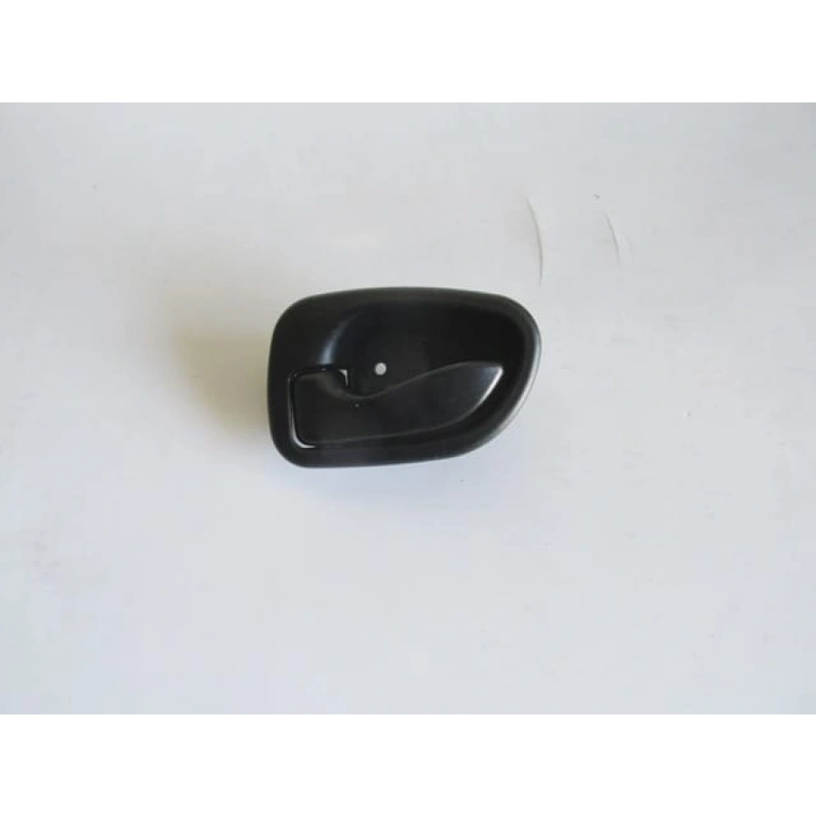 HYUNDAI ACCENT- 95/97; ÖN KAPI İÇ AÇMA KOLU SOL SİYAH 82610-22000