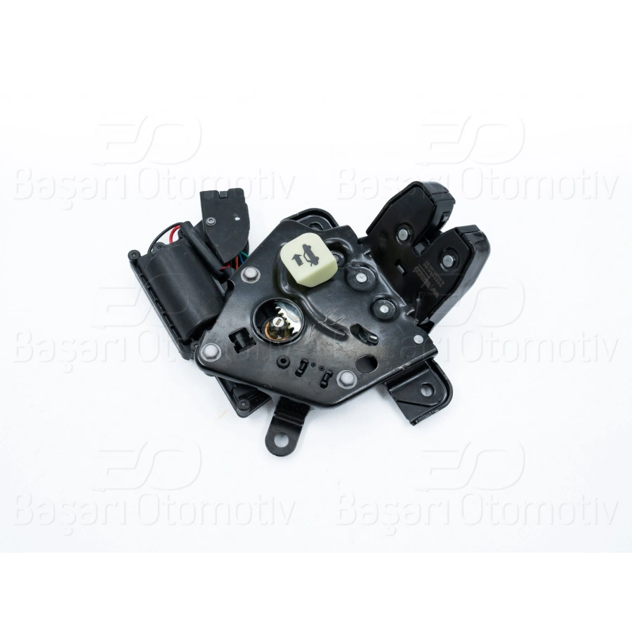 BAGAJ KAPAK KILIDI TESLA 5YJ3 5YJY 18 >