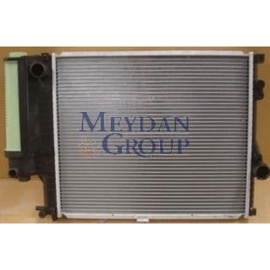 BMW 5 SERI- E39- 96/00; SU RADYATÖRÜ MANUEL (PLASTİK KAZAN) ALÜMİNYUM 2SIRA PETEK 52.5/44 (TOMSU