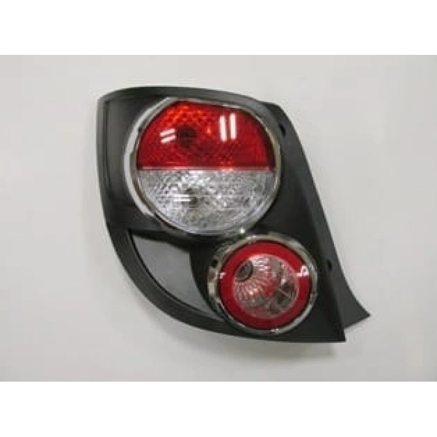 CHEVROLET AVEO- HB- 11/13; STOP LAMBASI SOL KIRMIZI/BEYAZ (NİKELAJ ÇERÇEVELİ) (FAMELLA)