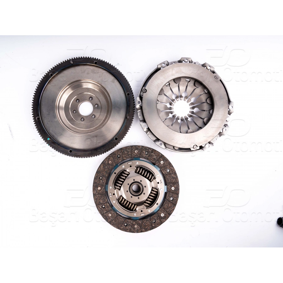 DEBRIYAJ SETI+VOLANT VW GOLF5 PASSAT2.0TDI BKP 05 >