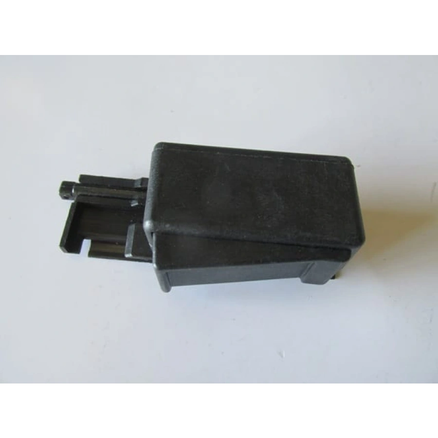 FIAT DOBLO- 06/10; ARKA KAPI CAM KİLİTLEME MANDALI SOL (SÜRGÜLÜ KAPI)