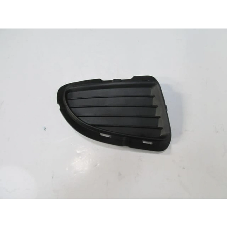 FIAT GRANDE PUNTO- 06/12; SİS LAMBA KAPAĞI SAĞ SİYAH (SİS DELİKSİZ)