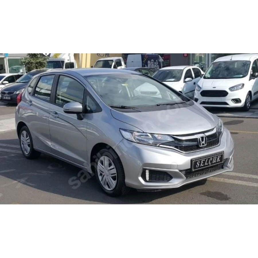 HONDA JAZZ- 18/19; ARAÇ BİLGİLERİ VE RESİMLERİ