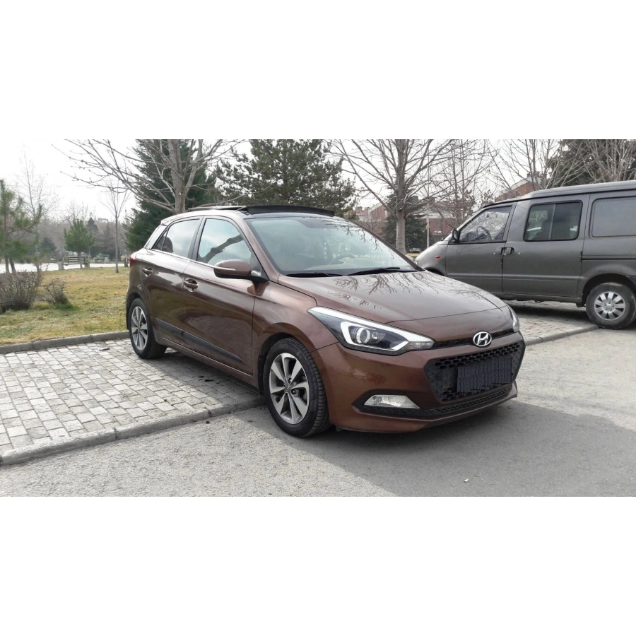HYUNDAI I20- 15/18; ARAÇ BİLGİLERİ VE RESİMLERİ