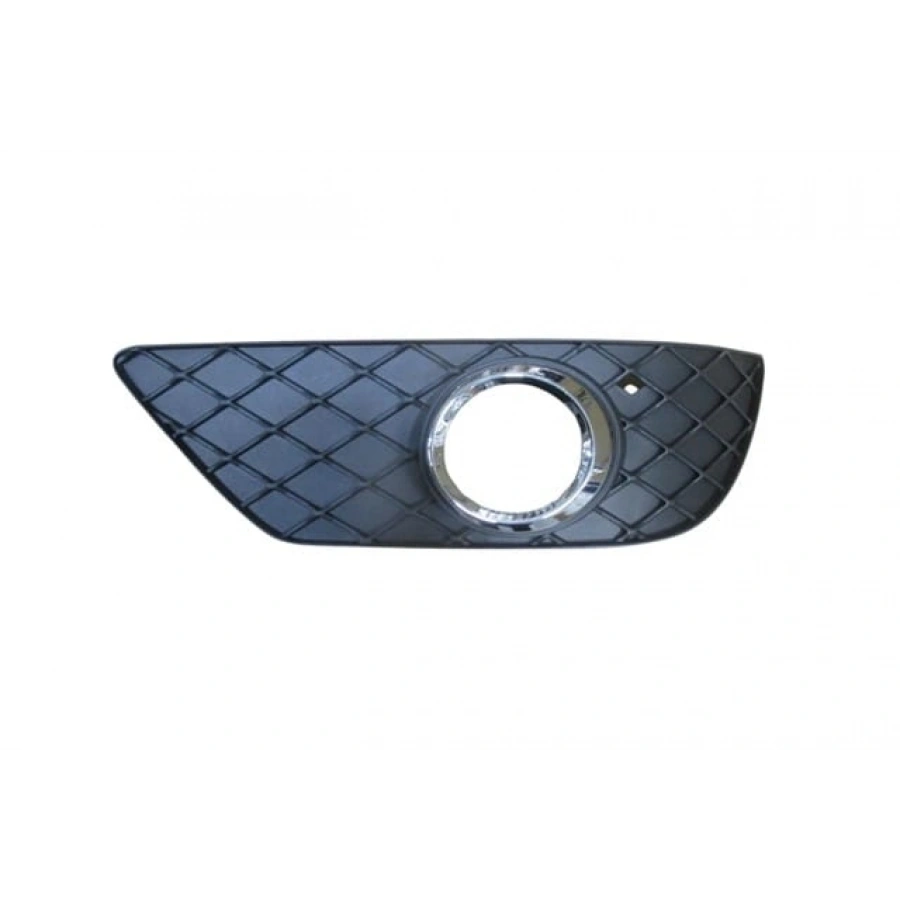 MERCEDES C CLASS- W204- 11/13; SİS LAMBA KAPAĞI SAĞ SİYAH (SİS DELİKLİ/NİKELAJ ÇERÇEVELİ) (TW)