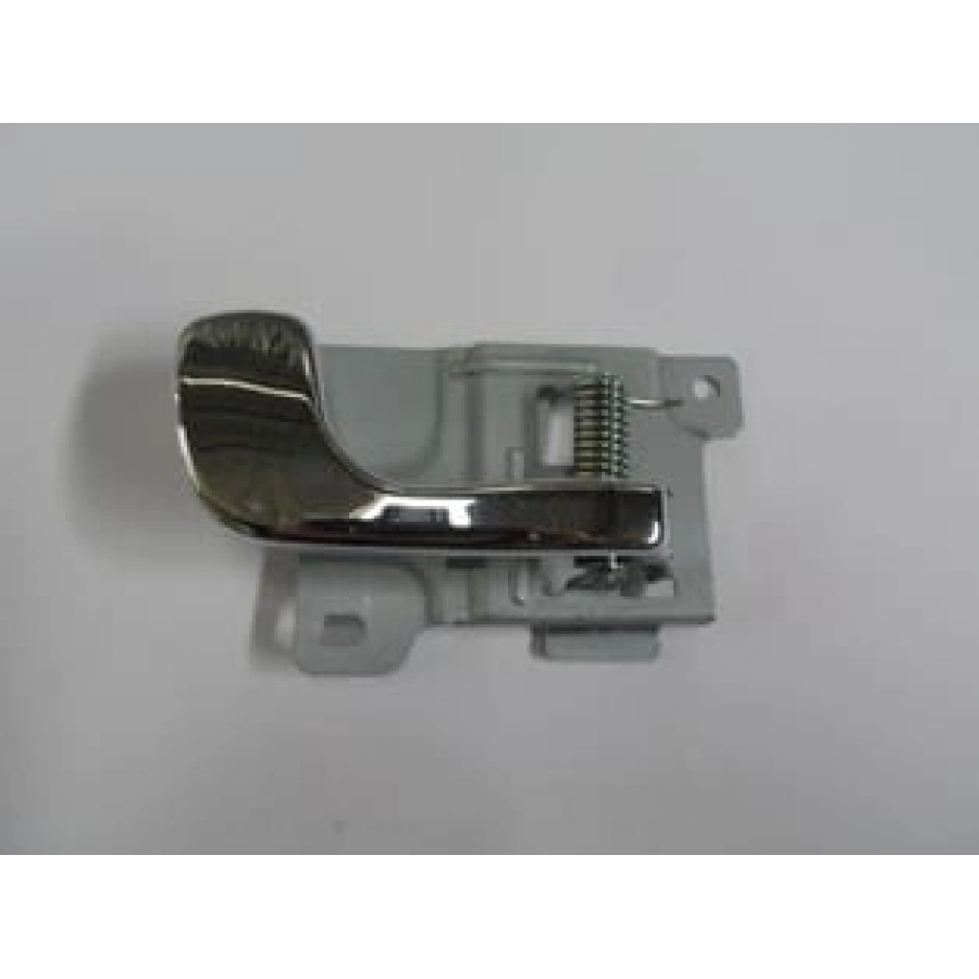 MITSUBISHI PAJERO- 92/97; ÖN KAPI İÇ AÇMA KOLU SAĞ SİYAH (ELCEĞİ NİKELAJLI) (HUSHAN)