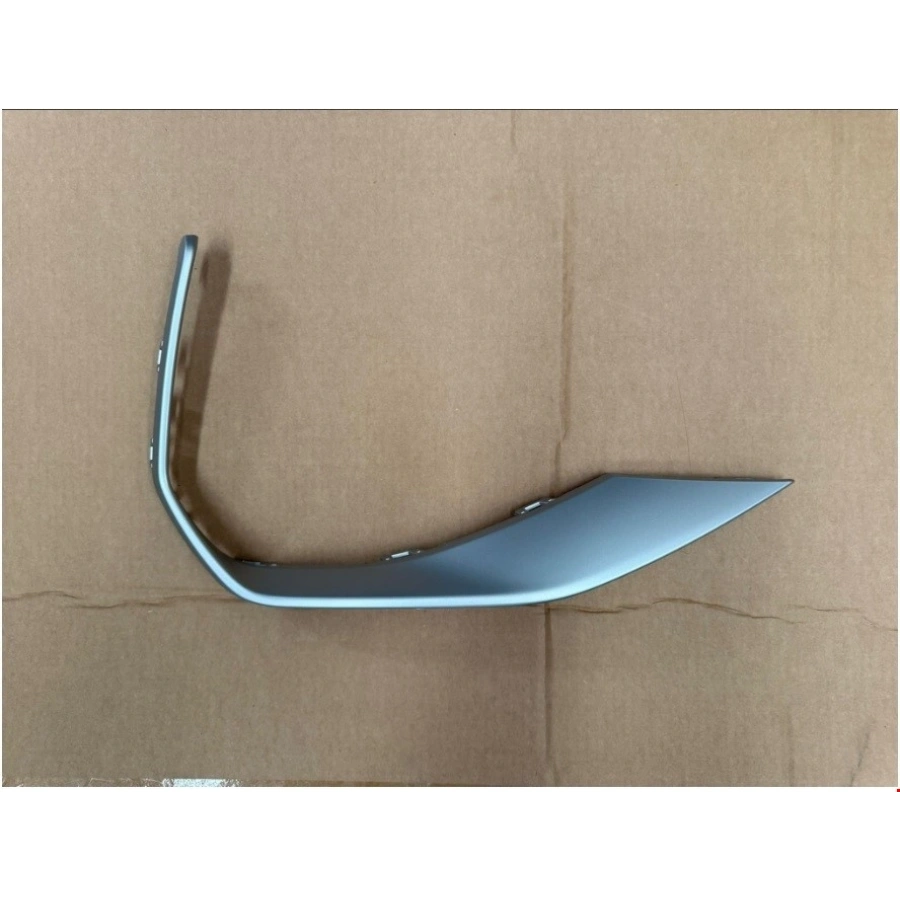 ÖN TAMPON IZGARA ÇERÇEVESİ GRİ SAĞ A3 2024-