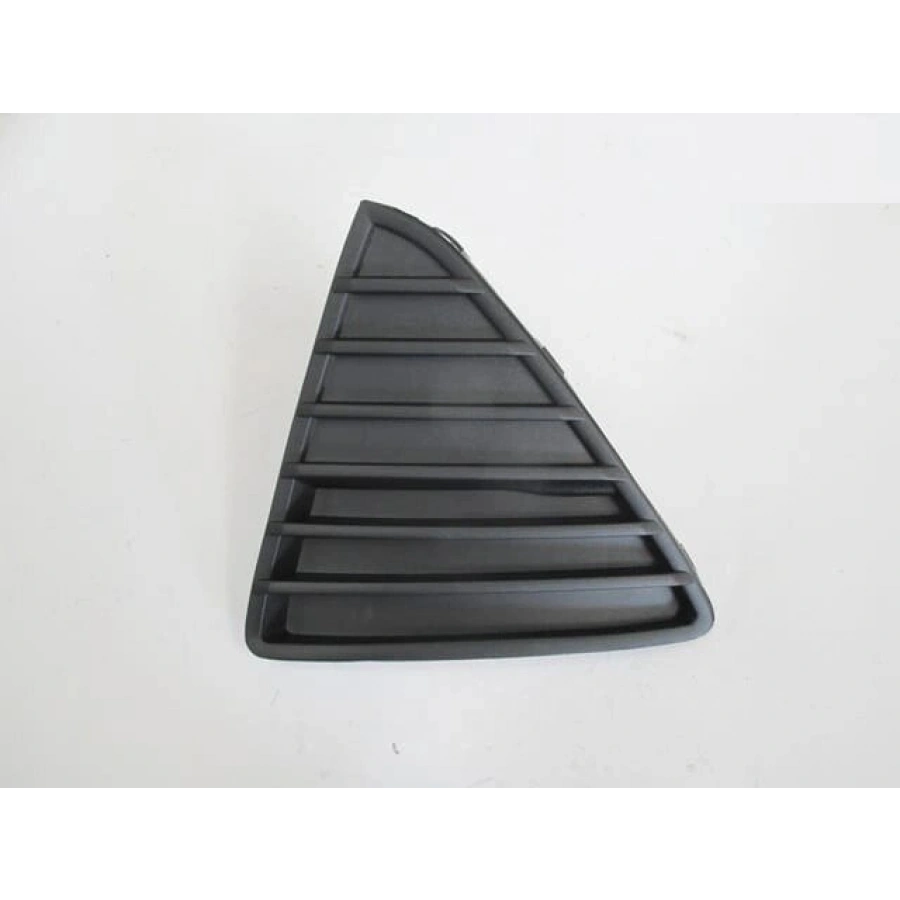 ÖN TAMPON IZGARASI ÜÇGEN SAG FOCUS BM 10-