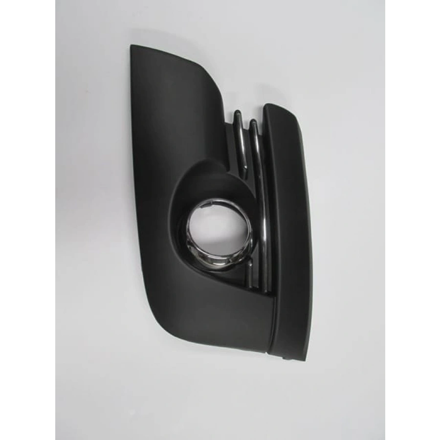 PEUGEOT 3008- 09/13; SİS LAMBA KAPAĞI SOL SİS DELİKLİ (SİS ÇERÇEVESİ NİKELAJLI) (TYG)