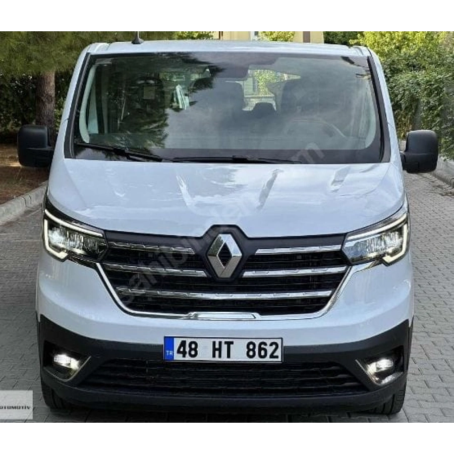 RENAULT TRAFIC- 4- 22/24; ARAÇ BİLGİLERİ VE RESİMLERİ