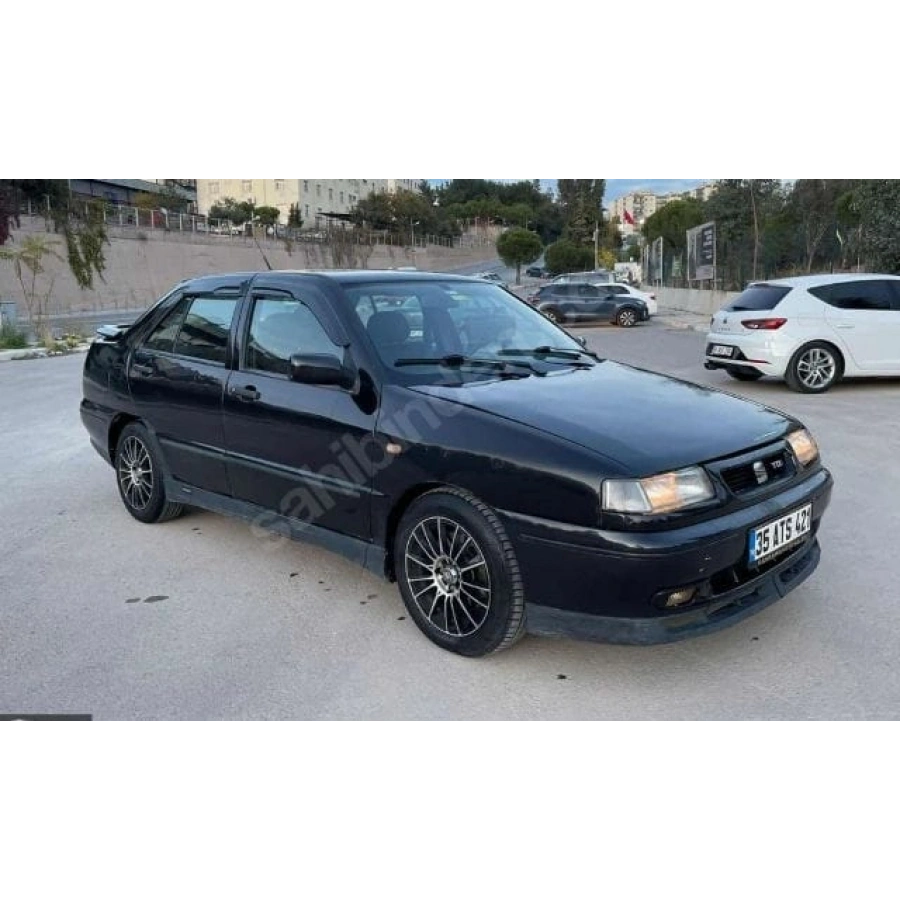 SEAT TOLEDO- 96/98; ARAÇ BİLGİLERİ VE RESİMLERİ