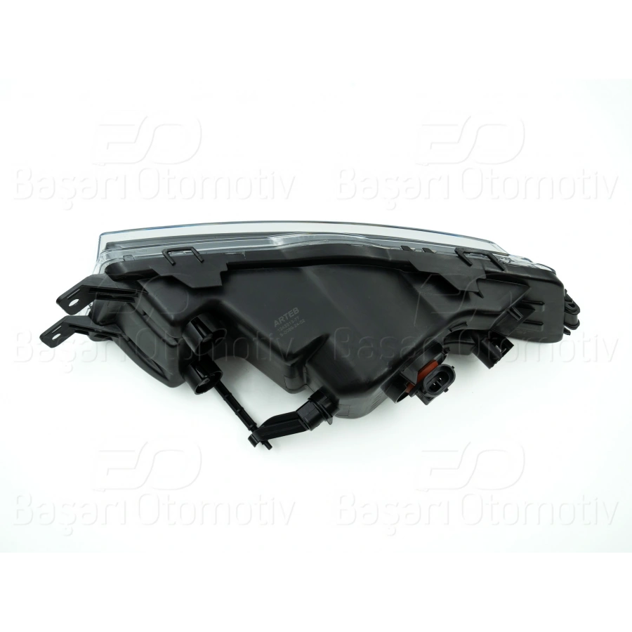 SIS FARI SOL SIYAH AMPULLU SKODA RAPID 12-19