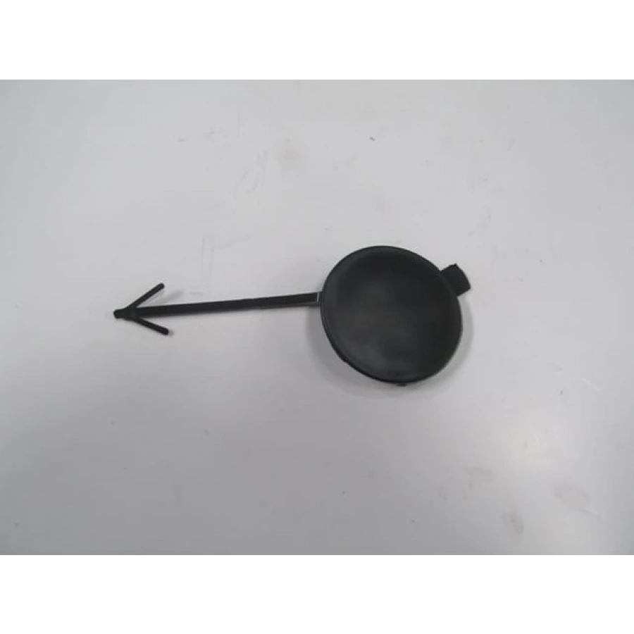 SKODA OCTAVIA- 13/17; ÖN TAMPON ÇEKİ DEMİRİ KAPAĞI SİYAH (TW)