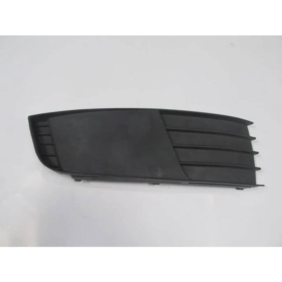 SKODA OCTAVIA- 13/17; SİS LAMBA KAPAĞI SAĞ SİS DELİKSİZ (TW)