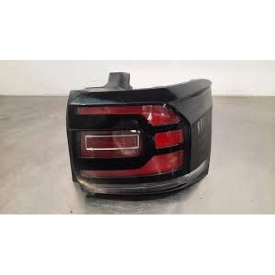 STOP LAMBASI DIS SAG KOYULASTIRILMIS T-ROC BM 17-