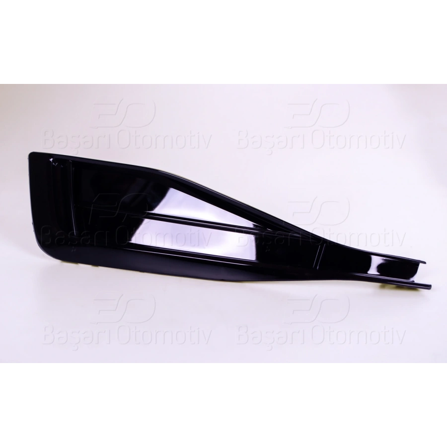 TAMPON IZGARASI SOL SISSIZ PARLAK SIYAH VW PASSAT 19 >