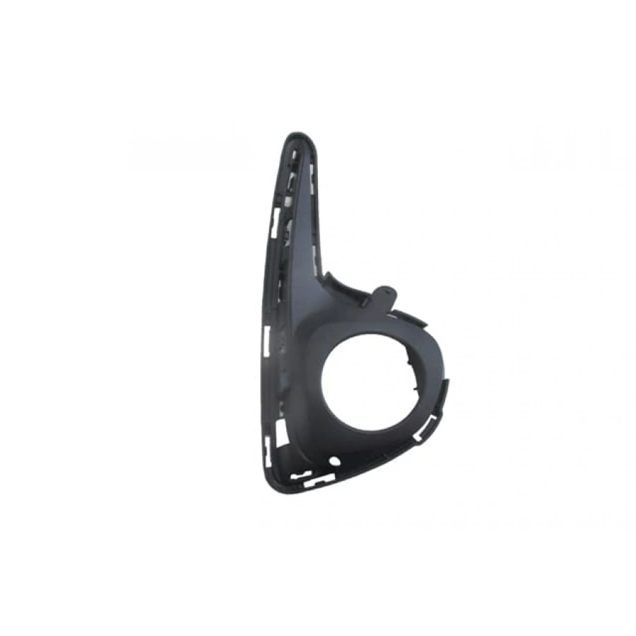 TOYOTA YARIS- 17/20; SİS LAMBA KAPAĞI SAĞ ÇITASIZ/SİS DELİKLİ (TYG)