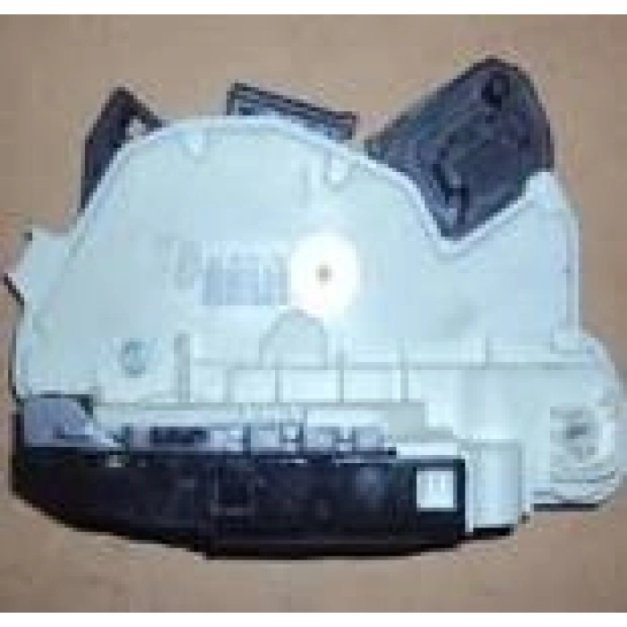 VW JETTA- GOLF V 2011-2015 KAPI KILIDI ON SOL TKN 5K1837015B (T1)